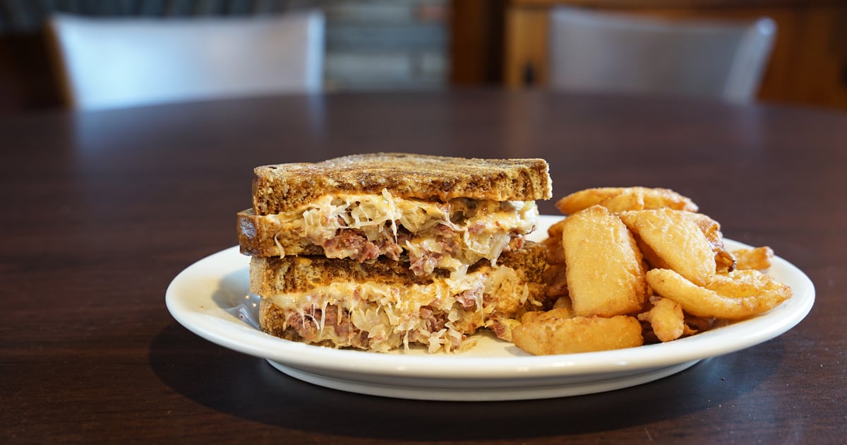 Reuben Sandwich Menu Mountaineer Lounge American Restaurant in
