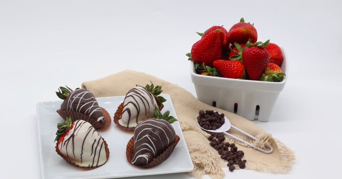 chocolate covered strawberries Bakery Rockwell's Bakery Bakery in CA