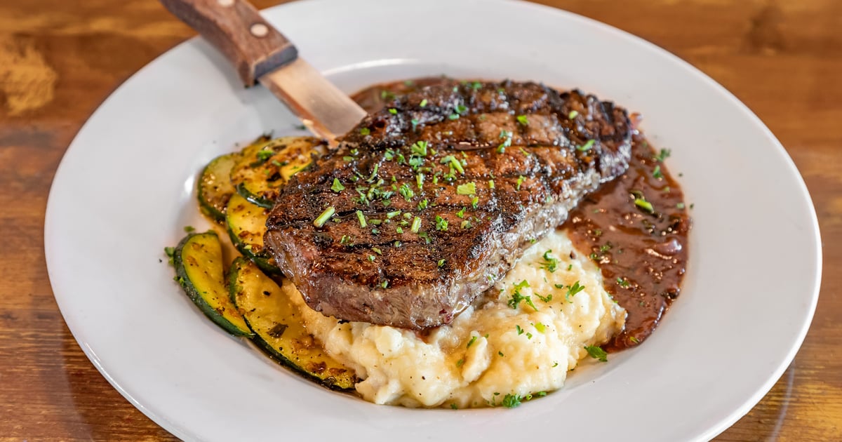 Bistecca Alla Ribeye con Demi-Glace al Basilico e Burro alle Erbe - 14 ...