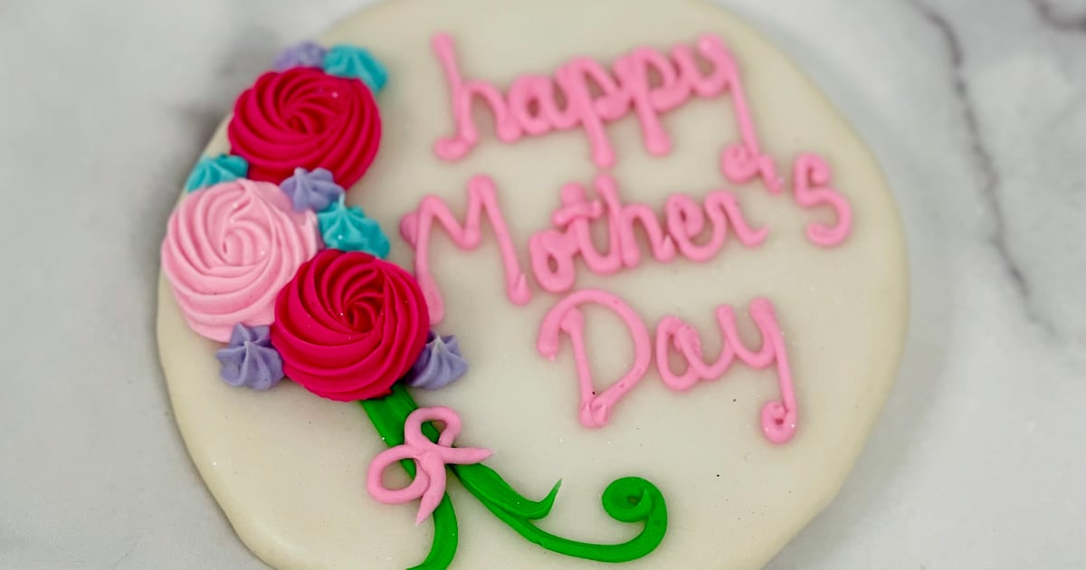 Poured Mother's Day Cookies Mothers Day Henri's Bakery & Deli