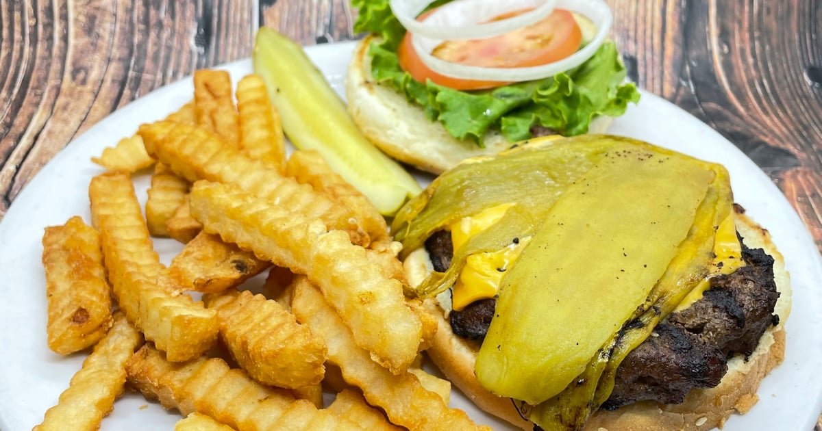 Green Chile Cheeseburger - Lunch & Dinner Menu - Junction Restaurant ...