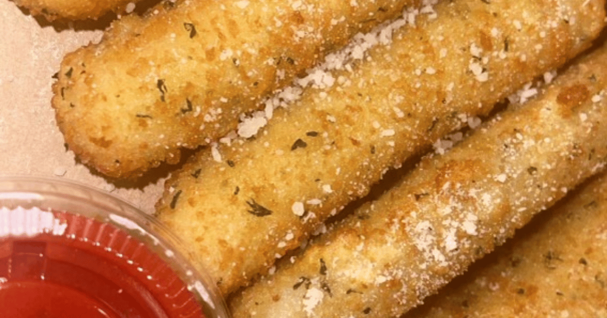 Mozzarella Sticks Lunch Avenue Steaks & Pizza American Restaurant