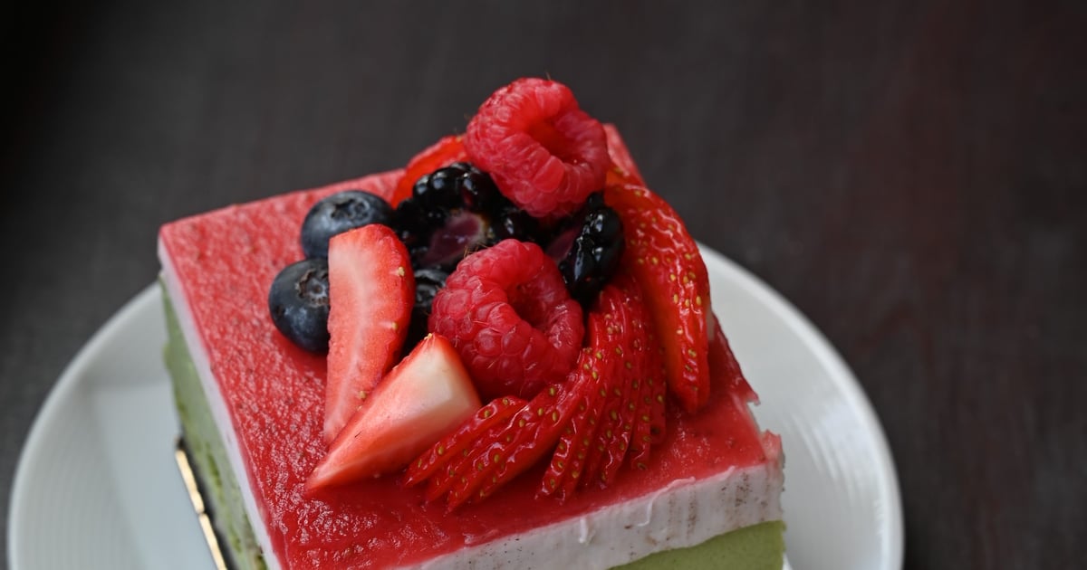 Matcha Strawberry Cheesecake Desserts Brodard Chateau Vietnamese