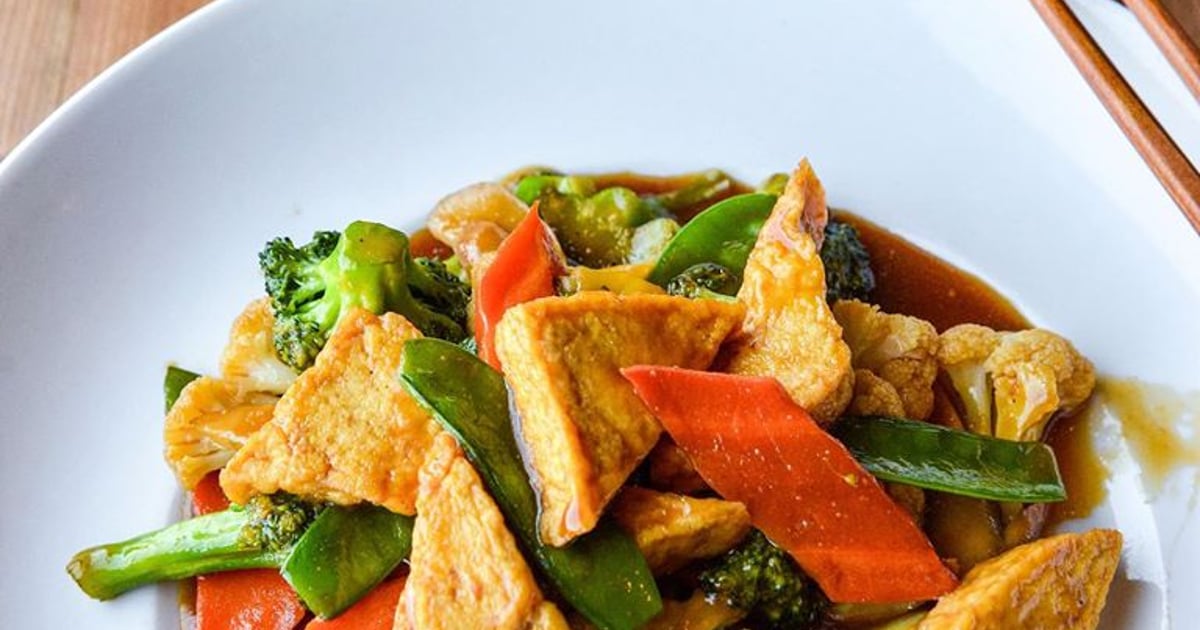 Tofu & Vegetables Dậu Hủ Xào Bông Cải "House Menu" Brodard