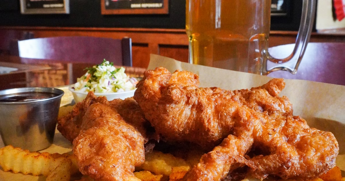 beer-battered-fish-chips-fox-hound-bar-grill