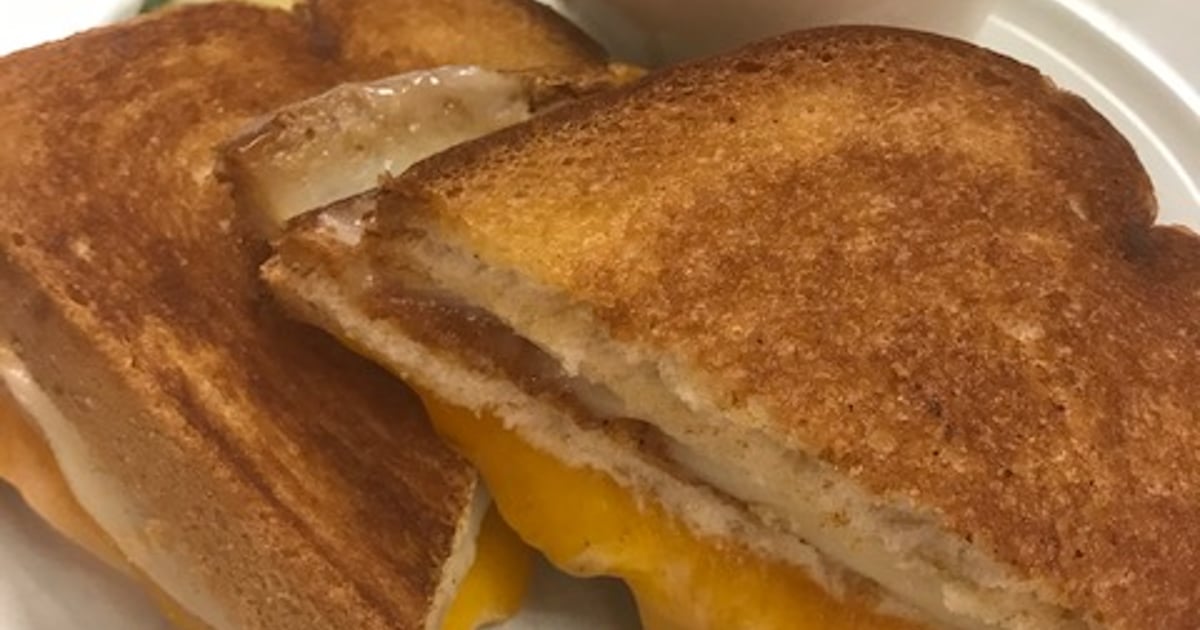 grilled-cheese-menu-dream-weaver-cafe-catering-restaurant-in