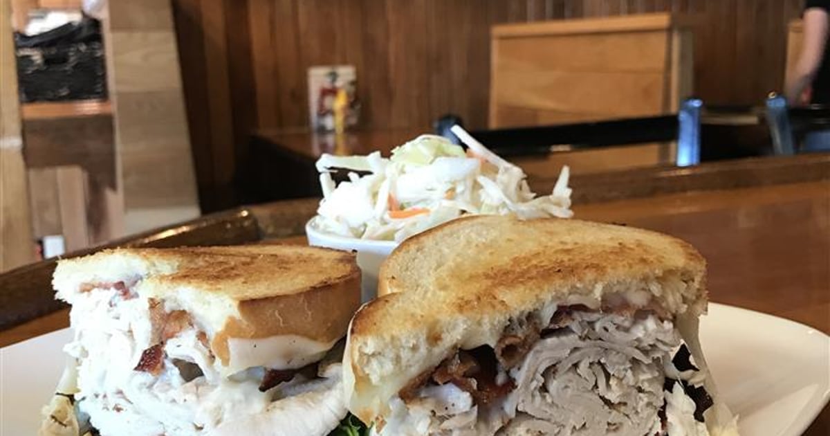 "The Yank" Club Main Menu Gandalf's Pub & Restaurant Restaurant