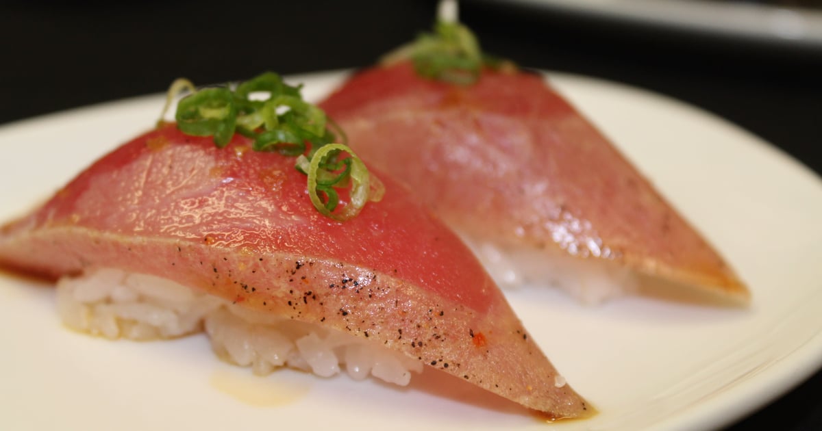 seared-tuna-tataki-sushi-sushi-101-japanese-restaurant-in-tempe-az