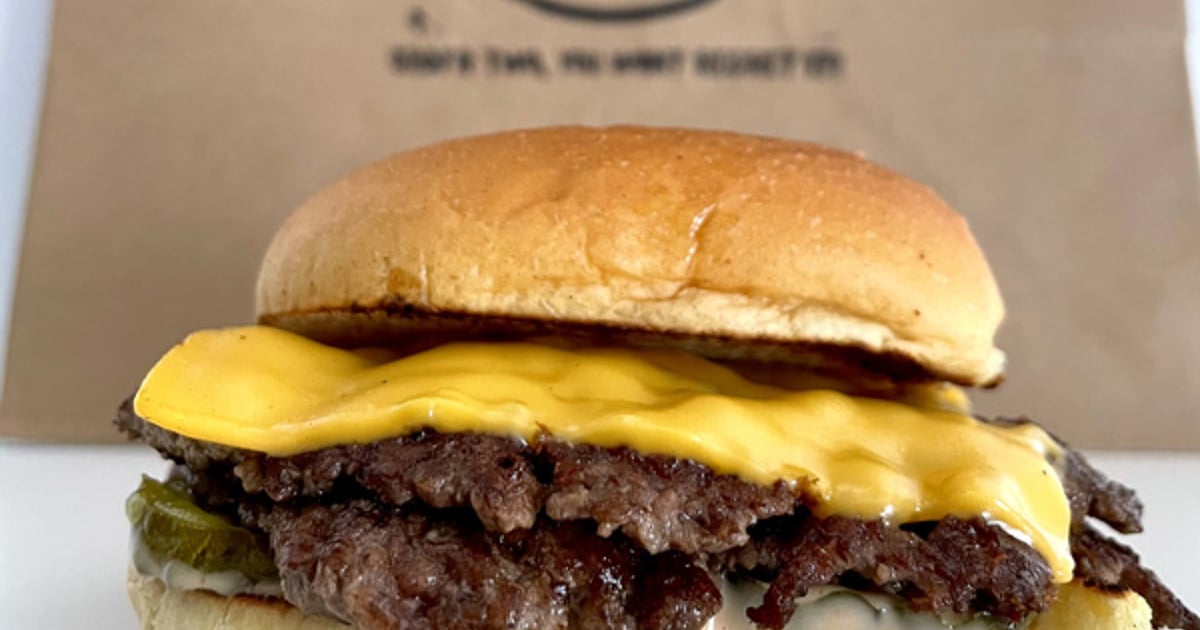 Buffalo Bros Burgers Burger Joint in NY