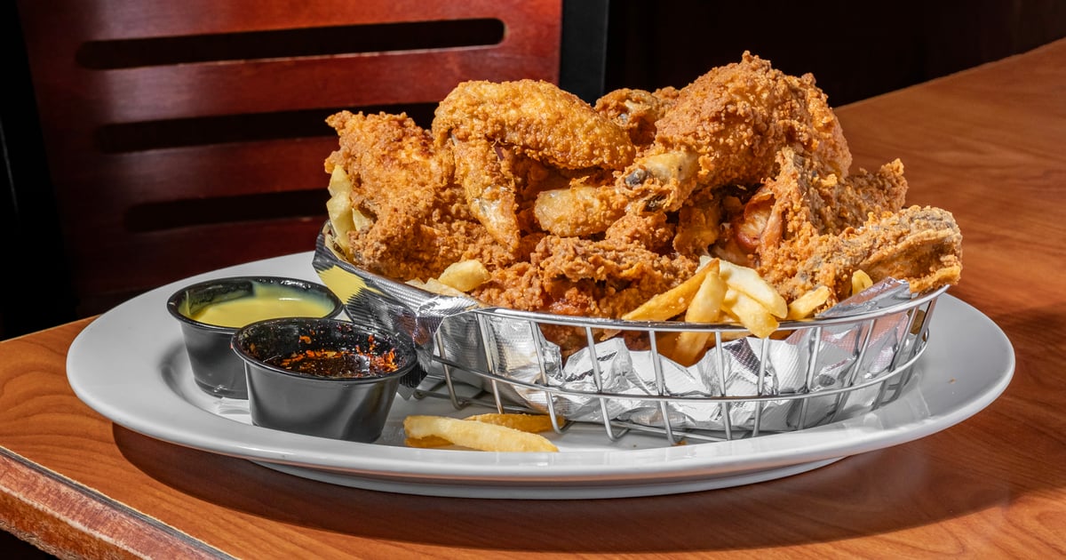 gallery-marietta-diner-classic-neon-fronted-diner-open-24-7