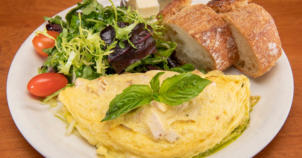 The Chicken Pesto Omelet Breakfast Urth Caffé Europeanstyle café