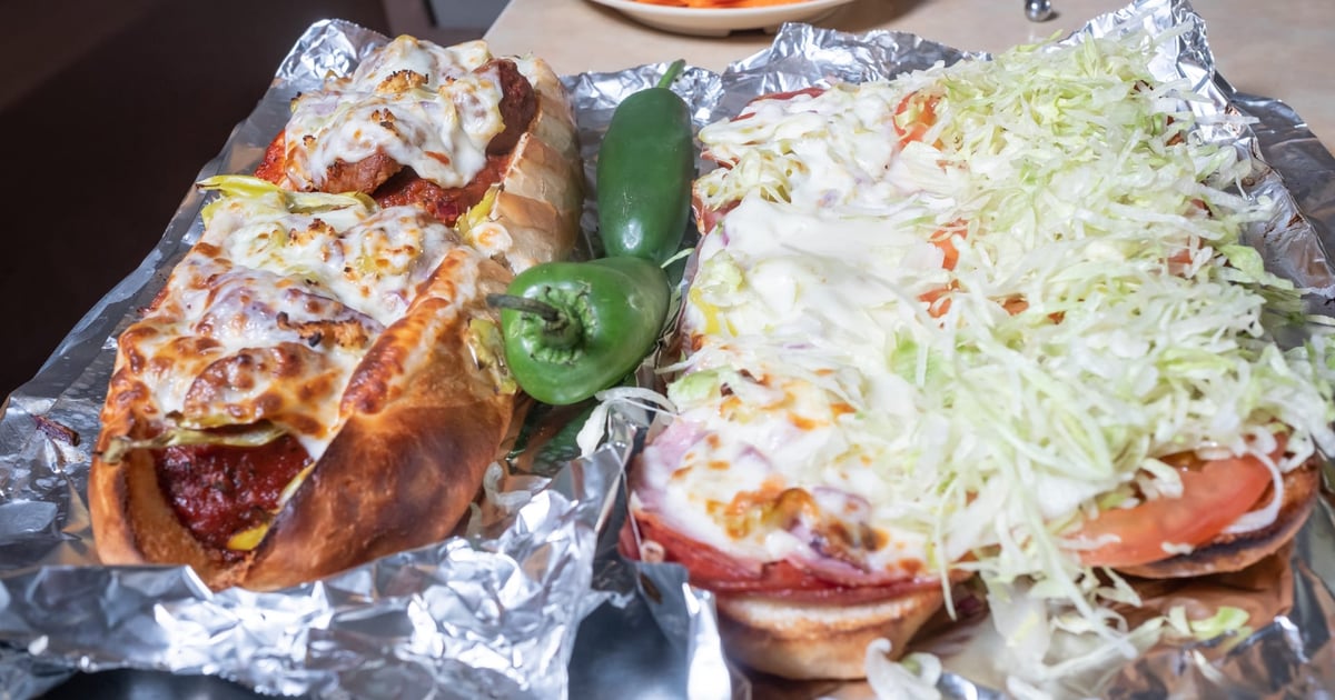 Chicken Wings - Nik N Willie's Pizza & Subs - Pizza Restaurant in