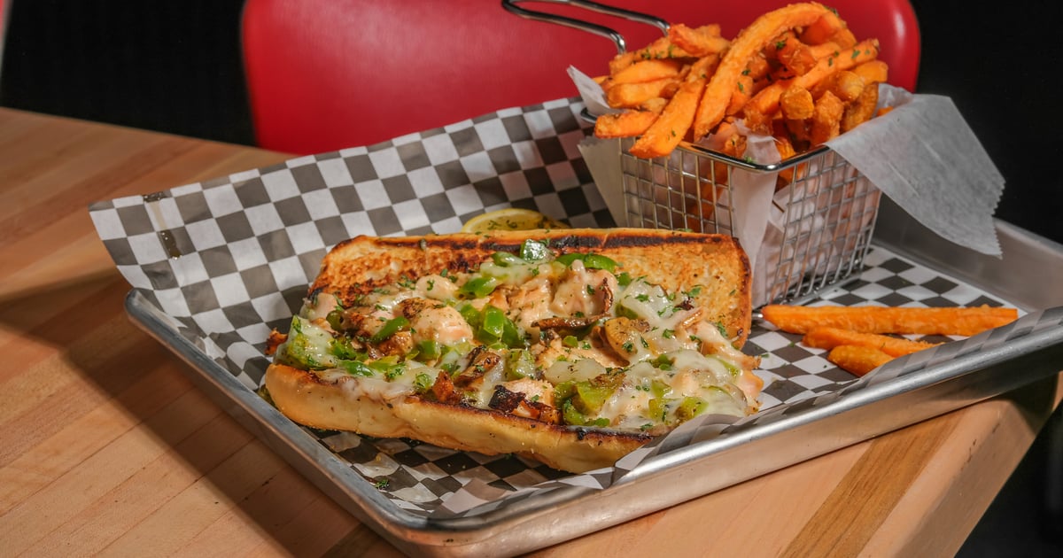 Join Our Team Birdies Wings of Kennesaw Restaurant in Kennesaw, GA