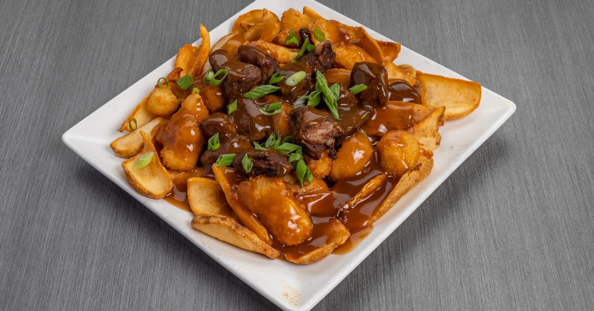 POTATO DIPPER POUTINE Food Stone House Neighborhood Grill