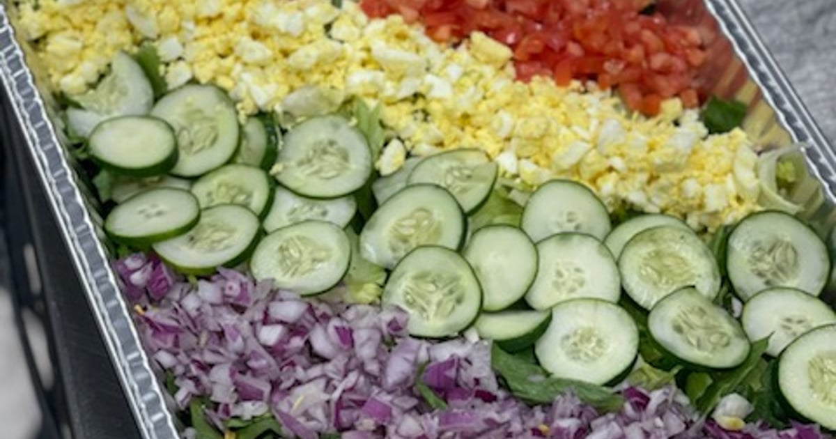 How to build a perfect platter salad • Homemaker's Habitat