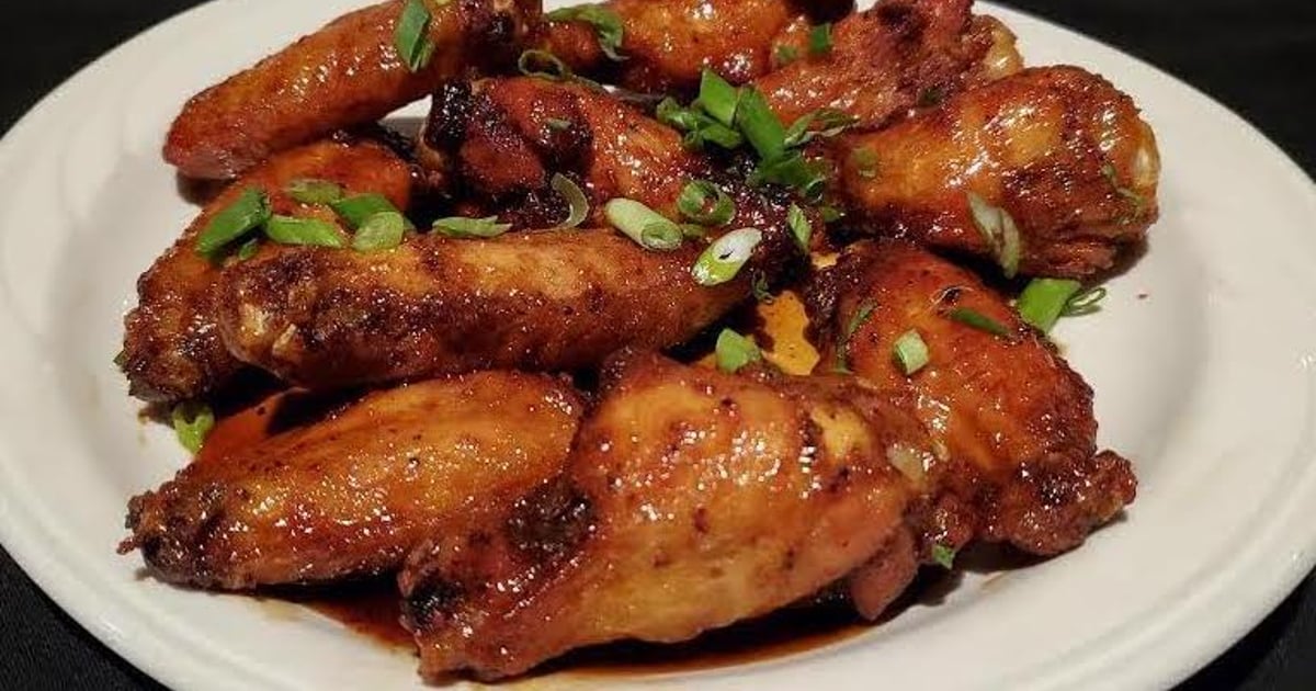 Chicken Wings, Bone-In - Dinner Menu - Backstreet Grille & Tavern ...