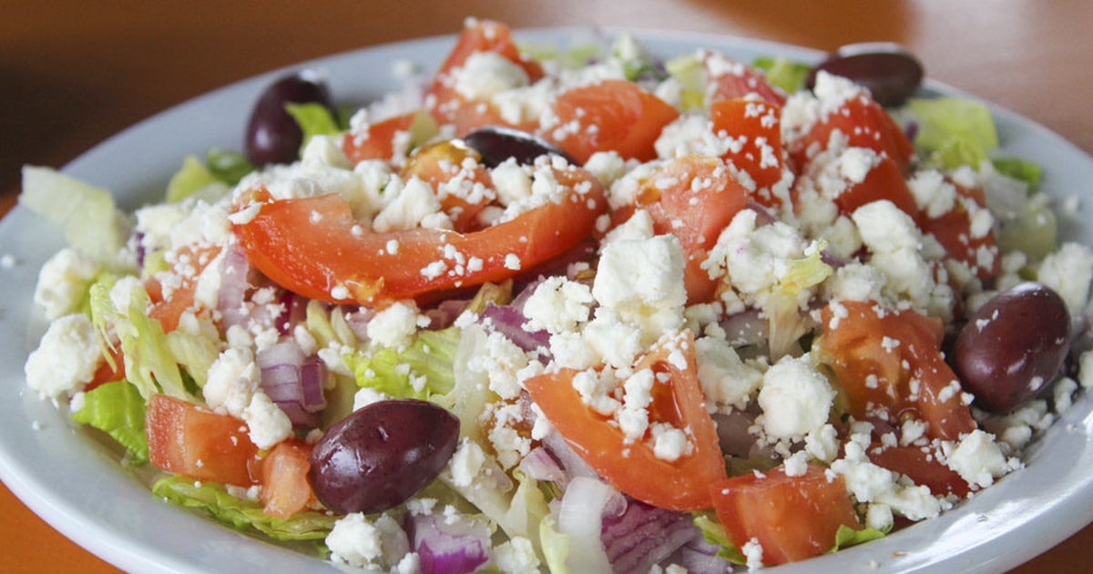 greek-salad-dinner-menu-backstreet-grille-tavern-american