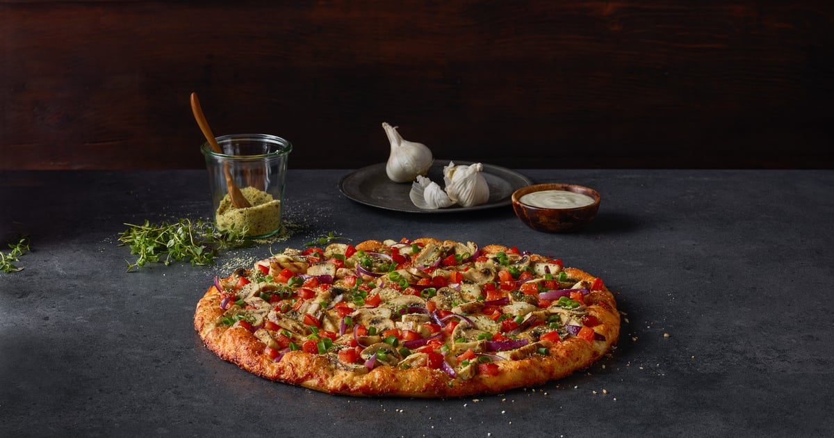 Chicken & Garlic Gourmet Main Menu Round Table Pizza Hilton