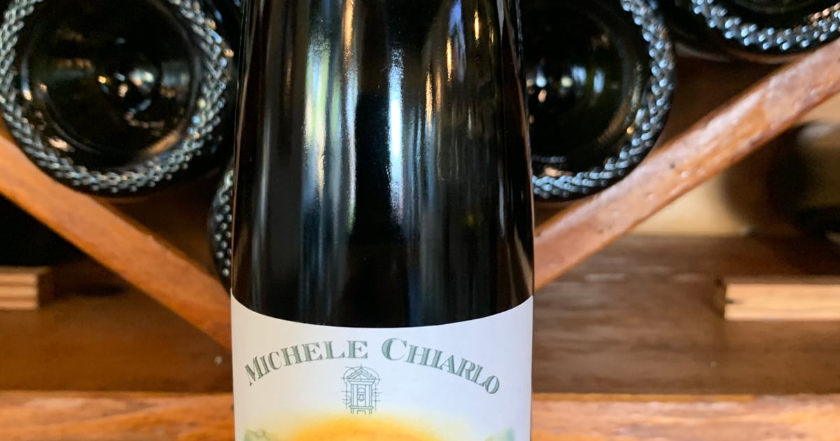 Michele Chiarlo Nivole Moscato d Asti Dolce Traditional Italian