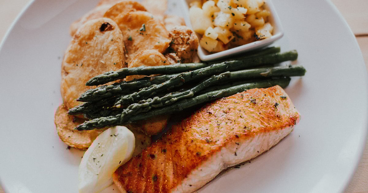 salmon-imperial-lunch-dinner-menu-oceans-ale