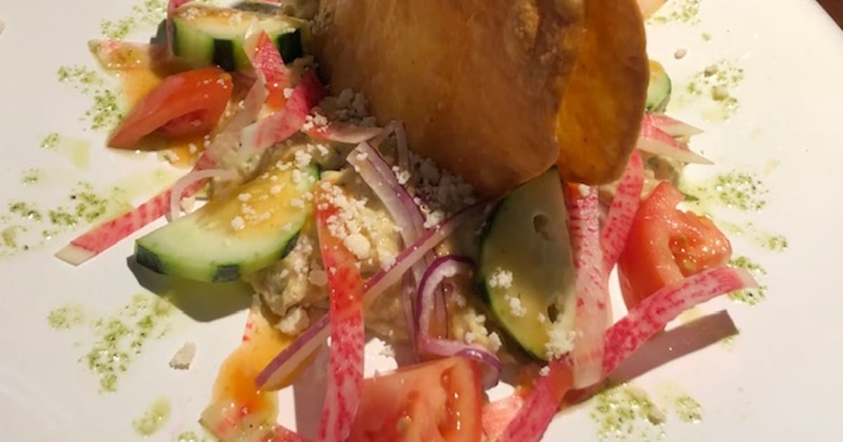 Guacamole Hummus Lunch and Dinner Menu Bridge House American Restaurant in Milford, CT