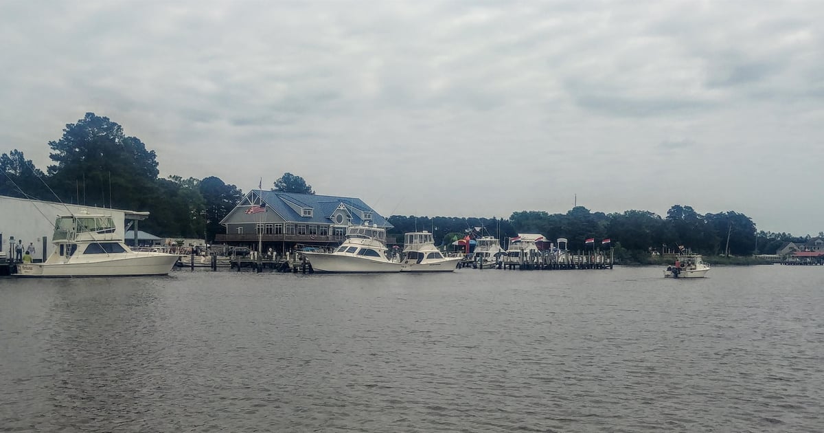Creek News Yacht Club Restaurant in Eden, MD