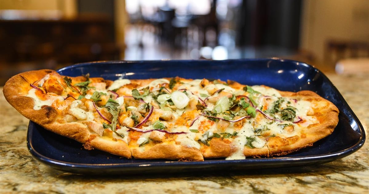 Buffalo Chicken Flatbread Menu The Met Restaurant in Lima, OH