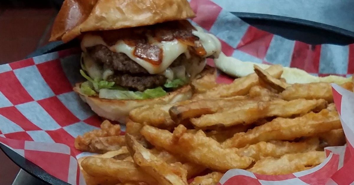 STEAKHOUSE BURGER* New Menu Pickle Barrel Cafe