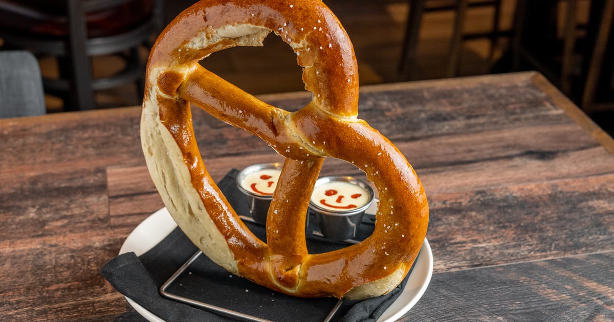 Giant Pretzel Food On the Kirb