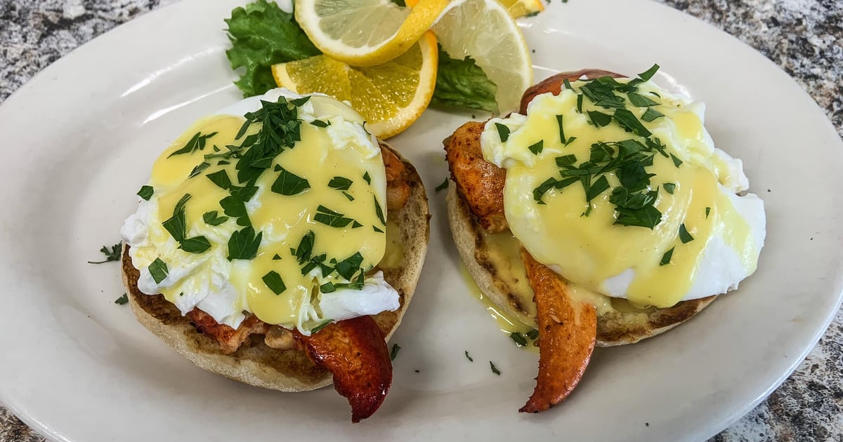 Bay Haven Lobster Pound Restaurant in Cornish, ME