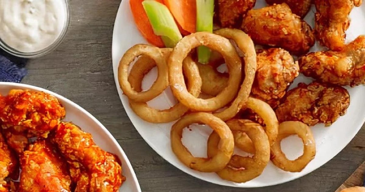 10 Rings & Wings Daily Specials Old Republic [Kitchen + Bar