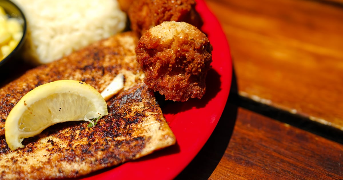 About Hook'd Pier Bar & Grill in Panama City Beach FL