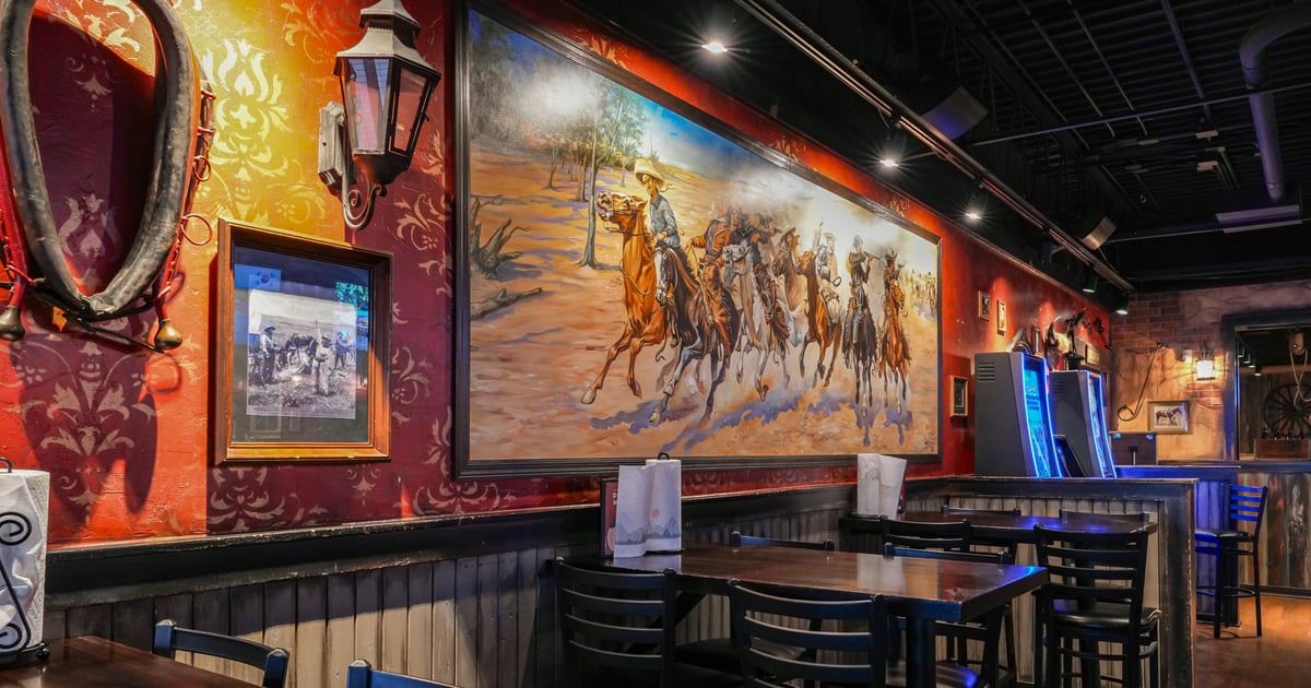 Odyssey Restaurant Menomonee Falls Wisconsin - 8o2zvhg
