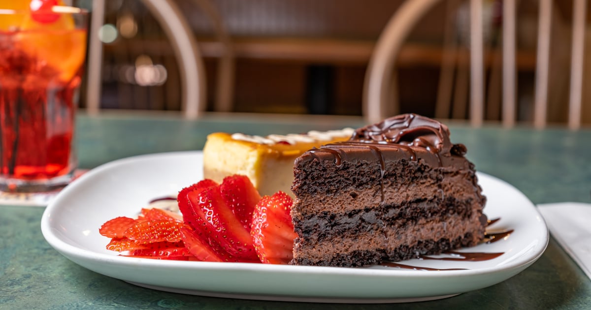 Gallery Mutt & Jeff's Restaurant and Bar in Lorain Ohio