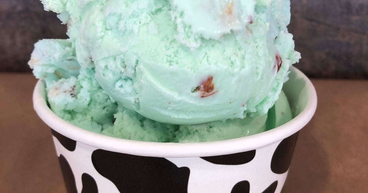 Pistachio Almond Menu Cowafornia Ice Cream Shop Ice Cream Shop in