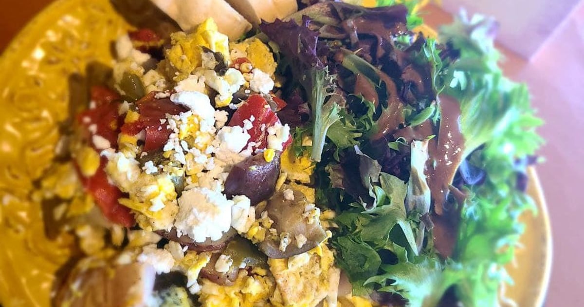 Roasted Vegetable Scramble Malaga Cove Yellow Vase Cafe in CA