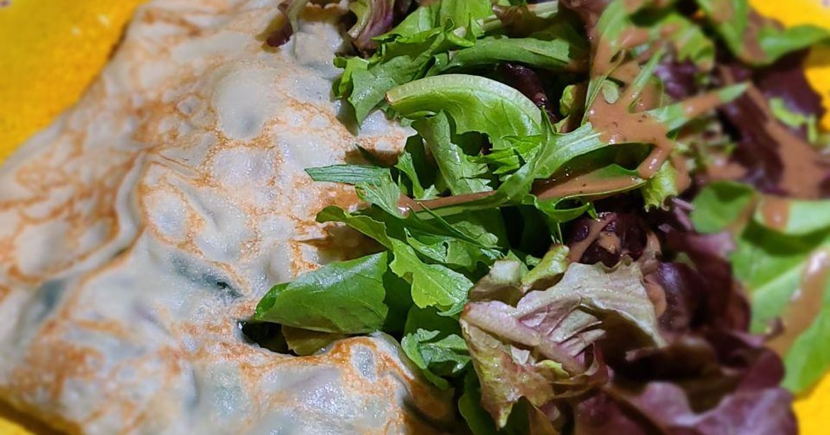 The Garden Crepe Redondo Beach Yellow Vase Cafe in CA