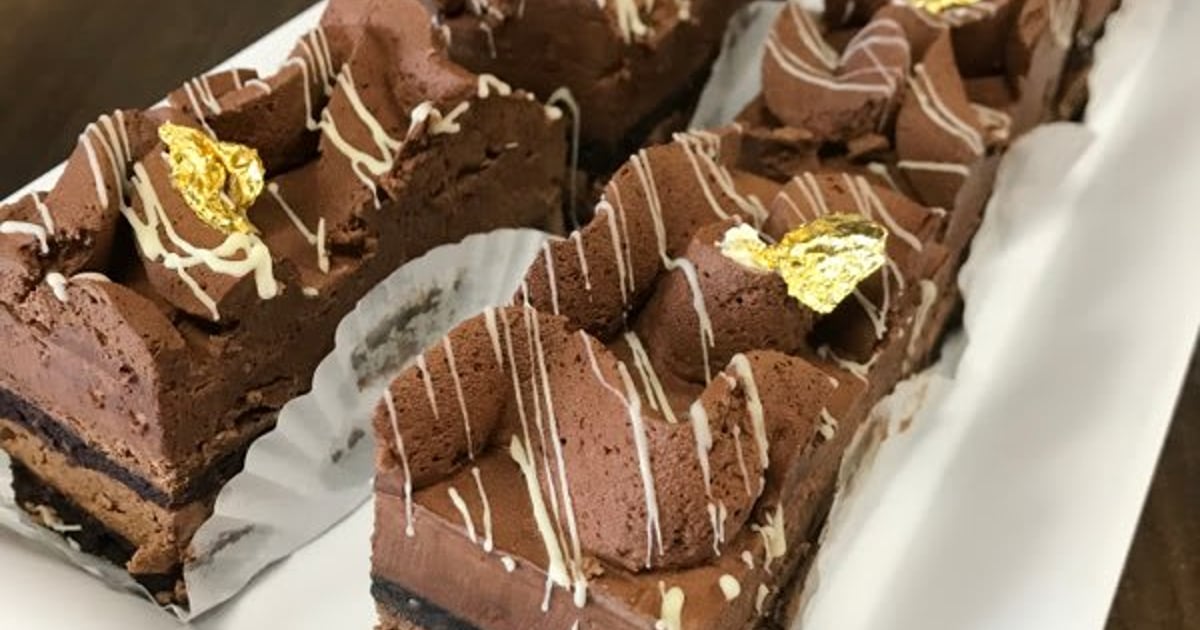 Chocolate Cake Menu Tarantino's Vegan Vegan Restaurant in Las