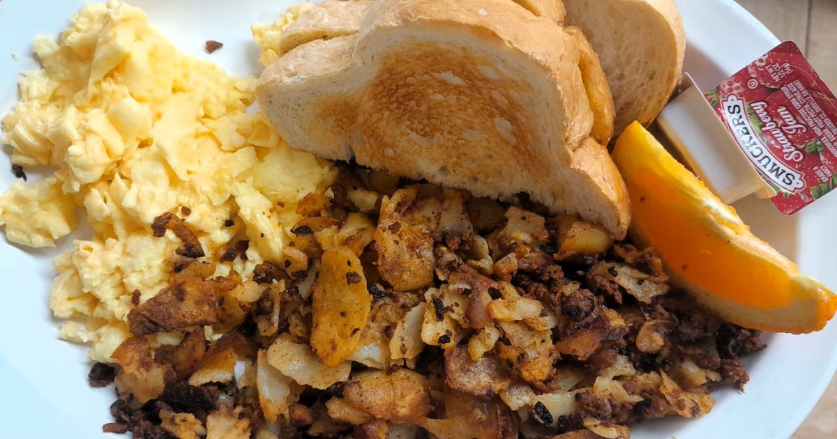 Chorizo Con Papas Breakfast served until 1130am The Crooked