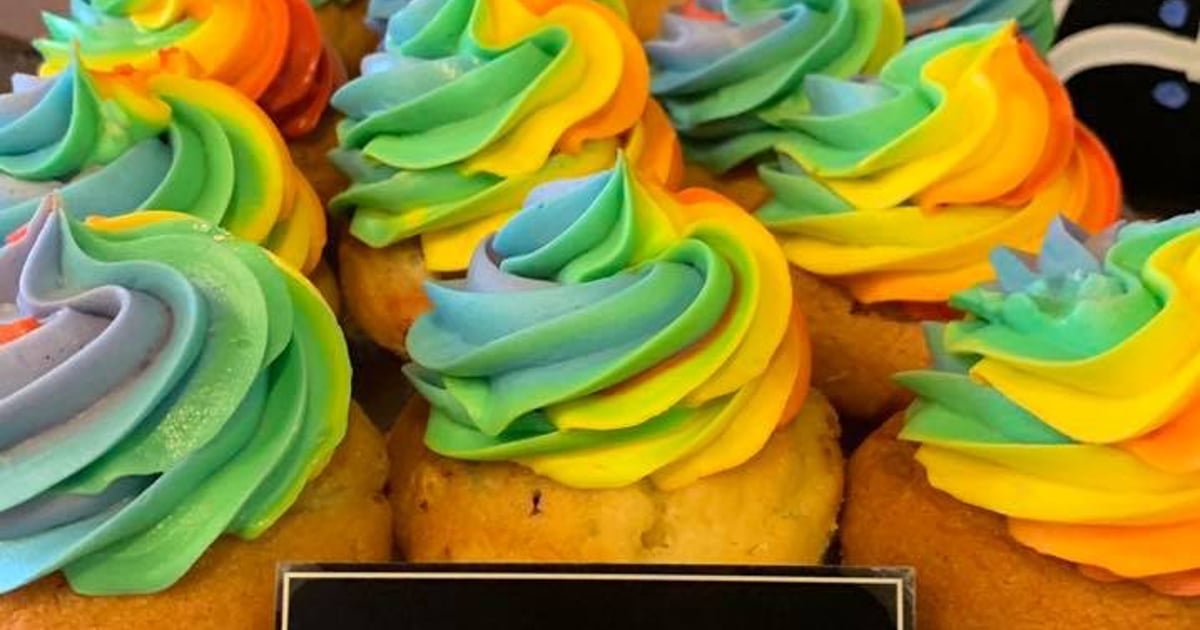 Candy Explosion Cupcakes NoRA Cupcake Company Cupcake Shop in