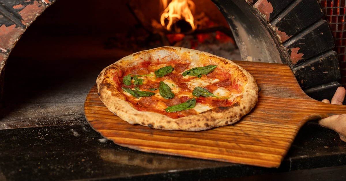 Margherita Pizza - F&D Woodfired Italian Kitchen | Orlando