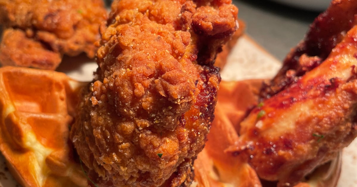 Chicken & Waffles Brunch Southern Table Kitchen & Bar Southern