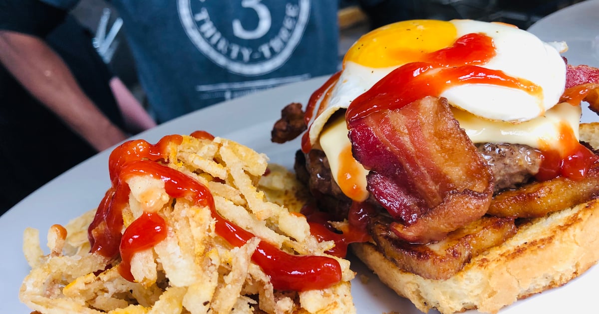 Gallery Bar 3 Thirty Three American Restaurant in Milford, CT