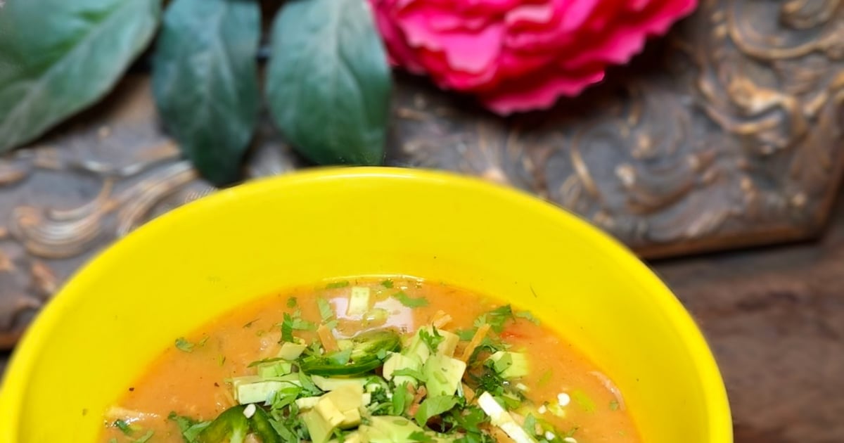 Tortilla Soup - Dinner - Moe's Cantina - Mexican Restaurant in IL