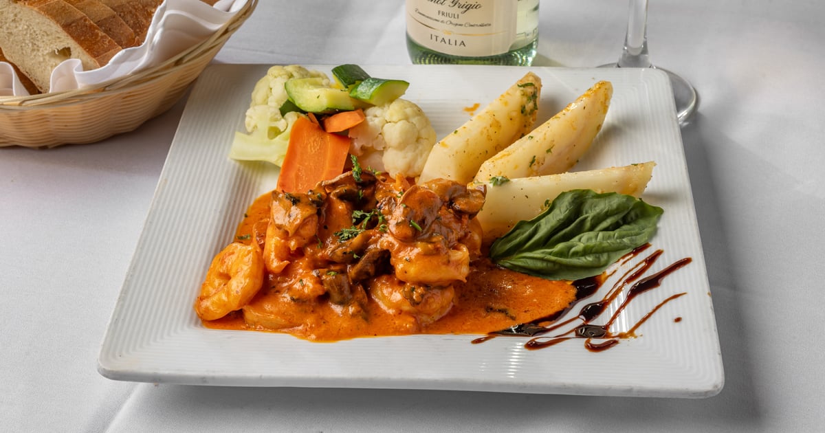 GAMBERONI ALLA VODKA - Raffaello Ristorante - Italian Restaurant in San