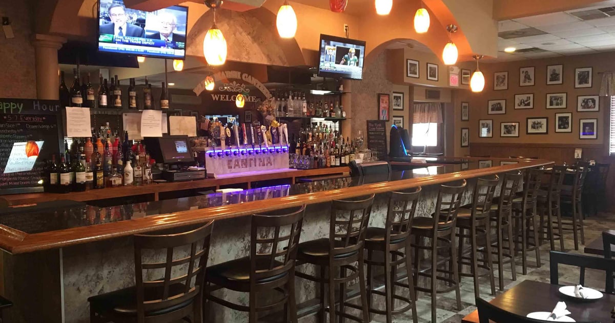 Blue Marsh Italian Restaurant & Pizzeria Restaurant in Bernville, PA