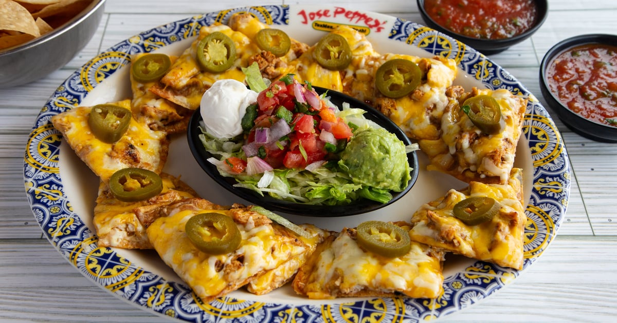 Signature Chicken Nachos Dinner Jose Pepper's