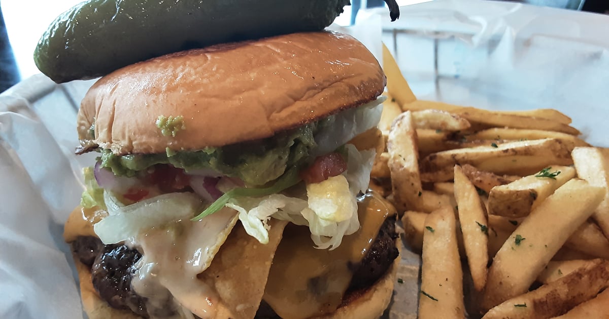 Omega Burger Lakewood California - 297xmx5