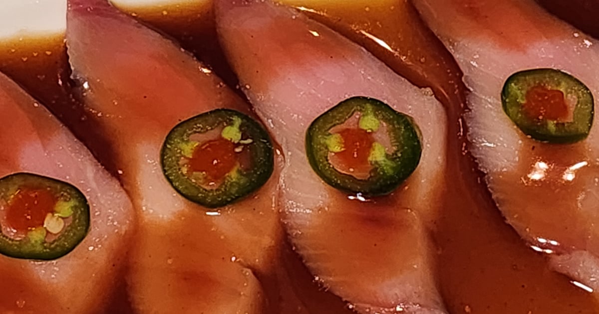 Hamachi Jalapeno Sushi Bar Willy's Steakhouse Grill & Sushi Bar
