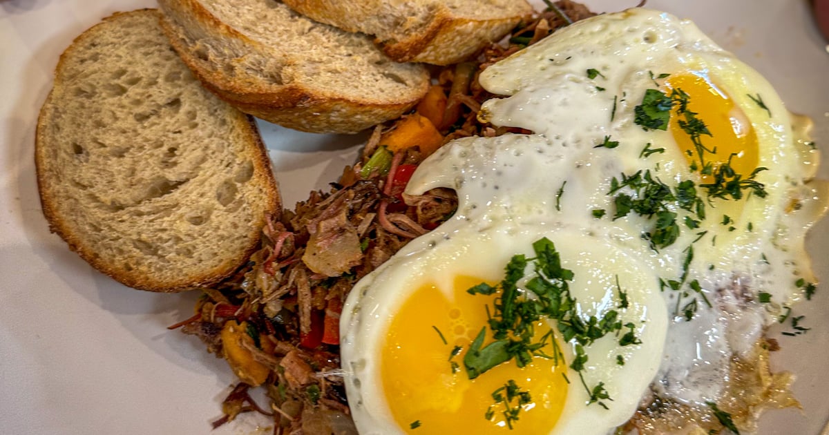 SMOKED BRISKET HASH Brunch Colab Kitchen American Restaurant in FL
